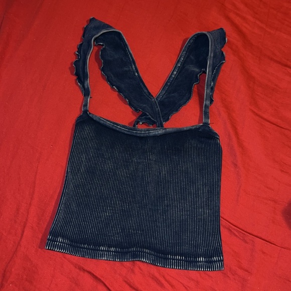 Happiness Runs Flirty Crop Tank - Picture 6 of 10